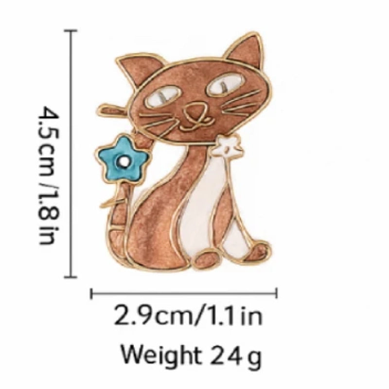 Cat-shaped brooch with measurements and weight on a white background